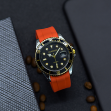Load image into Gallery viewer, Max Curved End Watch Strap No Groove